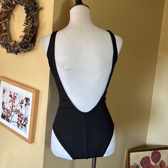 ANDIE Size Small Mallot Scoopneck Swim Black Stretch Classic Bathing $98 NEW - Picture 7 of 11
